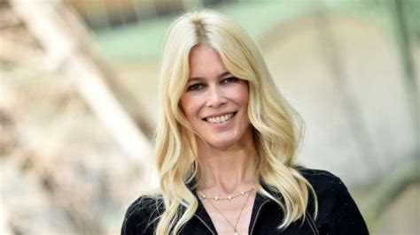 Claudia Schiffer, 48, poses naked in age